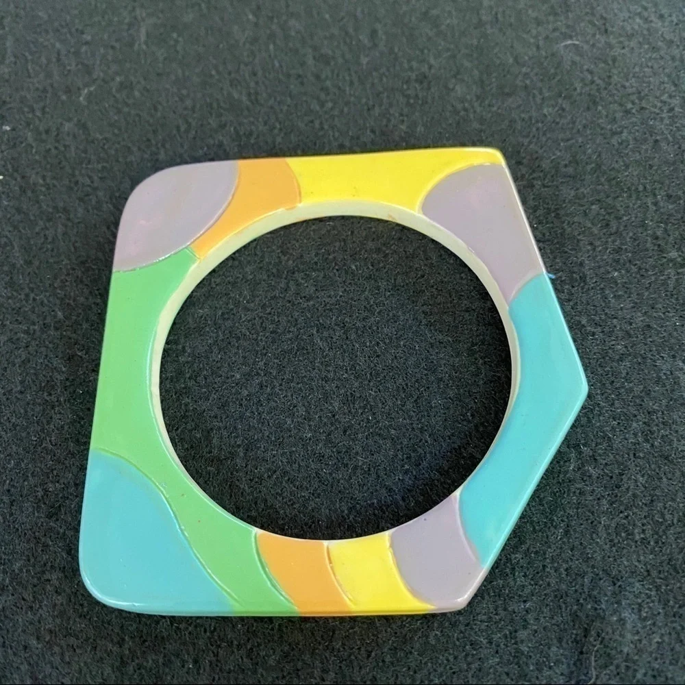 Vintage painted bracelet - Picture 2 of 8